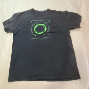 Green lantern Movie shirt front logo only measurements are in the pictures
